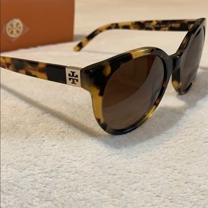 🔥NEW🔥TORY BURCH 7115 SUNGLASSES